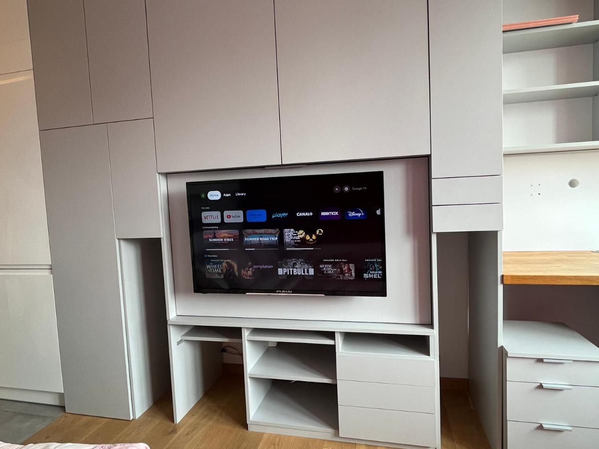 -- View City Center Pink -- Apartment Варшава Екстериор снимка